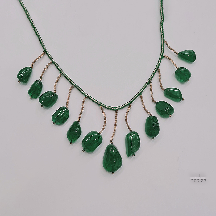 Natural Emerald Layout