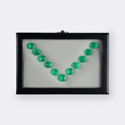 COLOMBIAN EMERALD LAYOUT